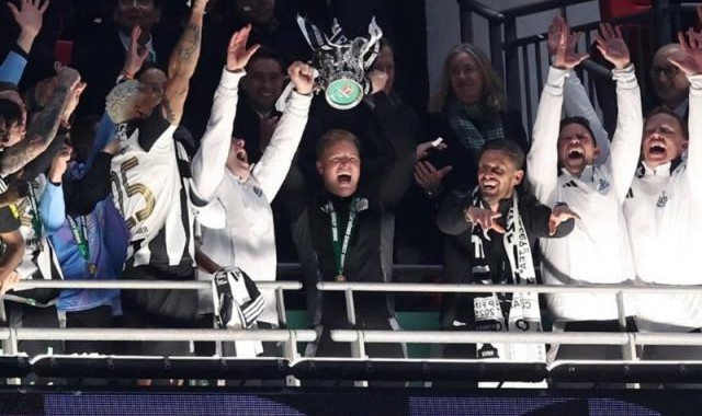 【联赛杯】基耶萨补时进球难救利物浦 纽卡2比1夺冠