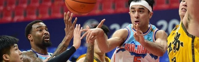 新赛季无球可打！新疆男篮旧将合同到期走人，曾单场狂砍42+10+10